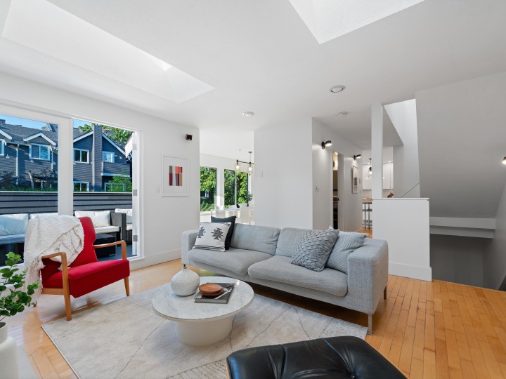 Photo 7 at 2343 W 7th Avenue, Kitsilano, Vancouver West