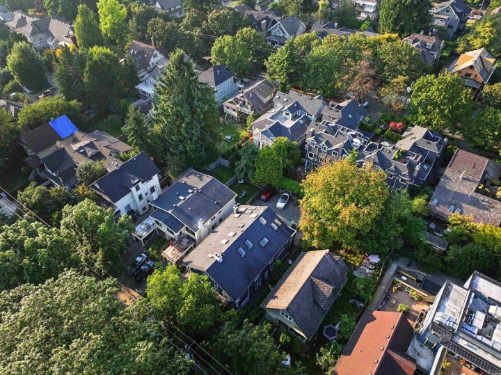 Photo 1 at 2343 W 7th Avenue, Kitsilano, Vancouver West