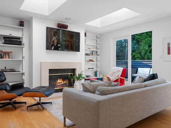 Photo 4 at 2343 W 7th Avenue, Kitsilano, Vancouver West