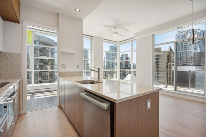 Photo 10 at 1206 - 1205 Howe Street, Downtown VW, Vancouver West