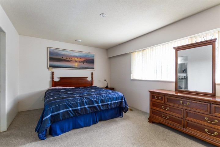 Photo 9 at 1728 Westover Road, Lynn Valley, North Vancouver