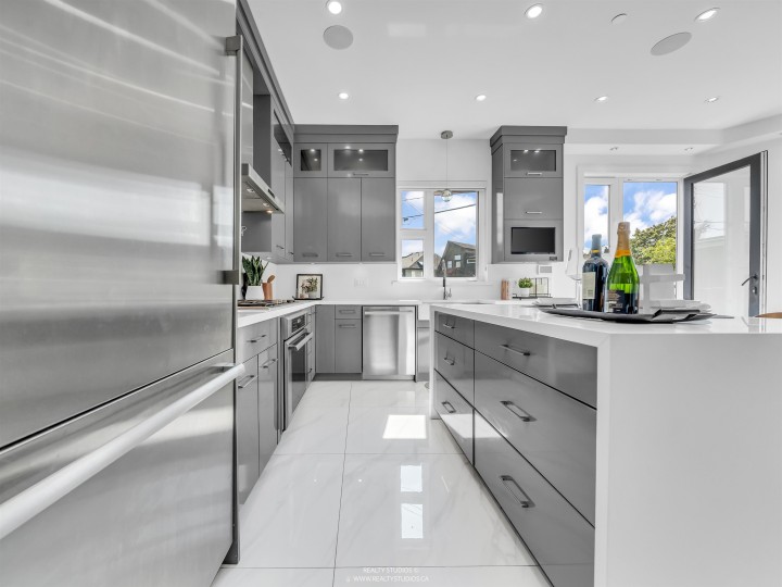 Photo 7 at 90 W 27th Avenue, Cambie, Vancouver West