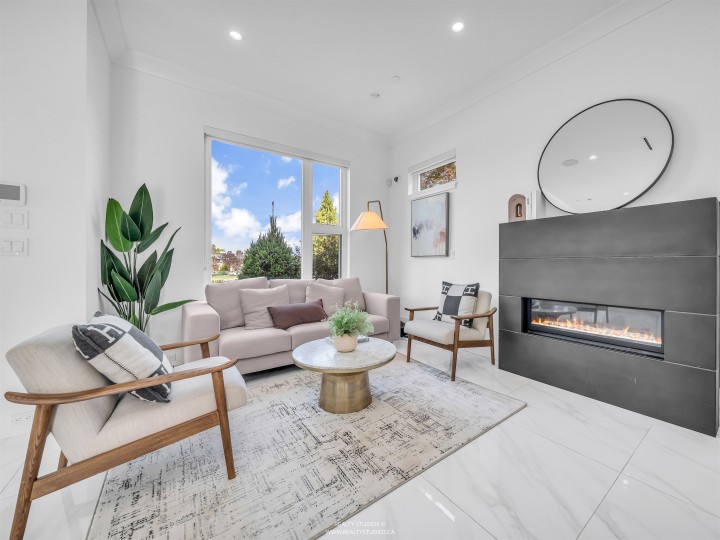 Photo 3 at 90 W 27th Avenue, Cambie, Vancouver West