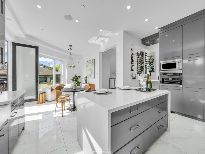 Photo 9 at 90 W 27th Avenue, Cambie, Vancouver West