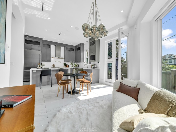 Photo 10 at 90 W 27th Avenue, Cambie, Vancouver West