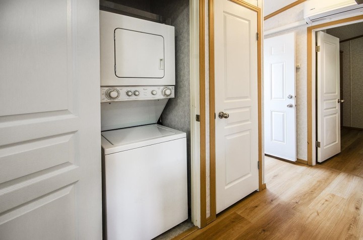 Photo 9 at 222 Tyee Drive, Park Royal, West Vancouver