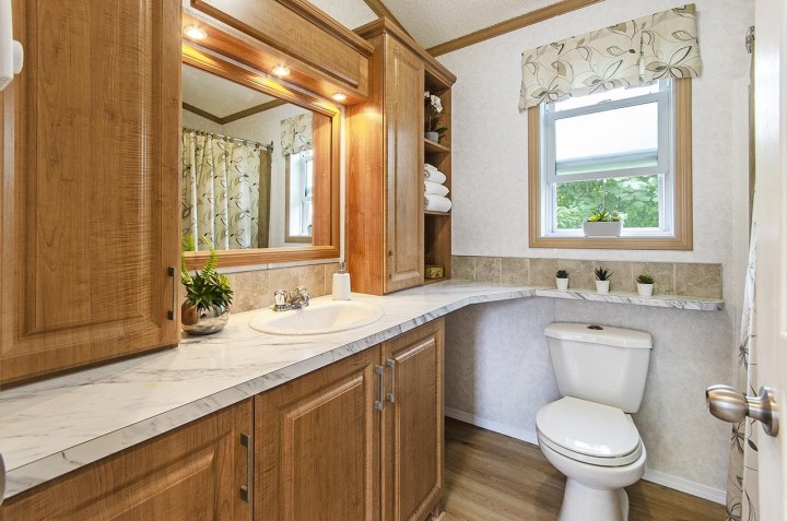 Photo 10 at 222 Tyee Drive, Park Royal, West Vancouver