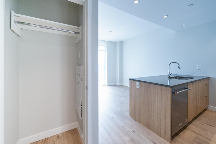 Photo 3 at 324 - 3430 E Kent Avenue, South Marine, Vancouver East