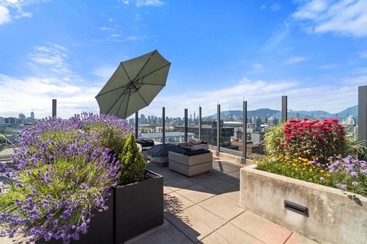 Photo 10 at 805 - 209 East 7th Avenue, Mount Pleasant VE, Vancouver East