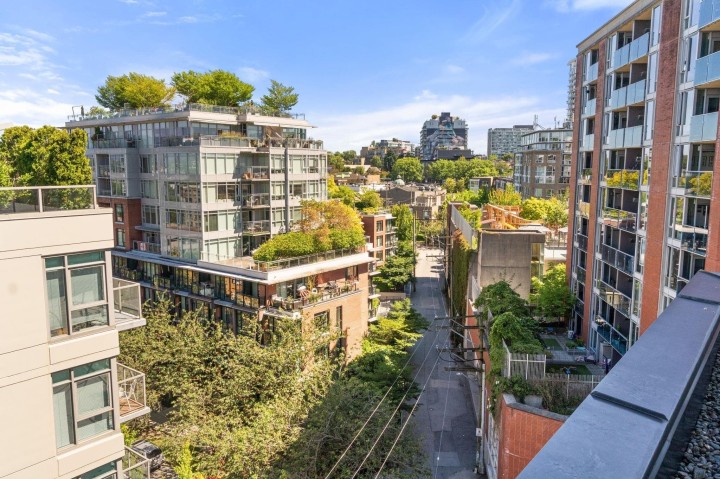 Photo 11 at 805 - 209 East 7th Avenue, Mount Pleasant VE, Vancouver East