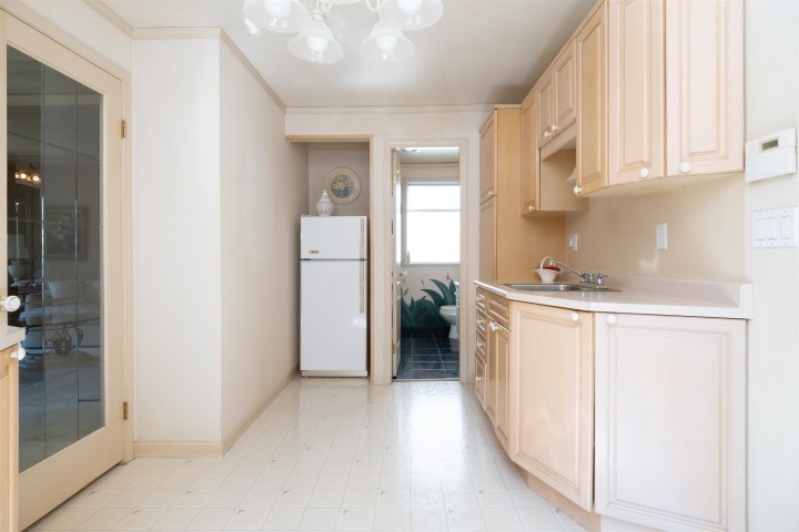 Photo 11 at 5020 Moss Street, Collingwood VE, Vancouver East