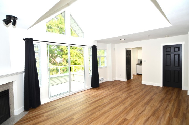 Photo 9 at 404 - 3638 Rae Avenue, Collingwood VE, Vancouver East