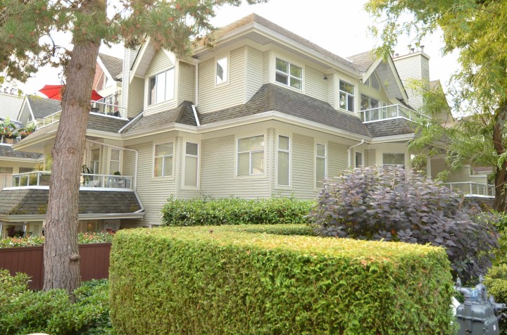 Photo 24 at 404 - 3638 Rae Avenue, Collingwood VE, Vancouver East