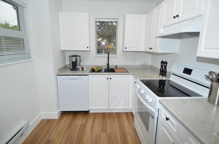 Photo 4 at 404 - 3638 Rae Avenue, Collingwood VE, Vancouver East