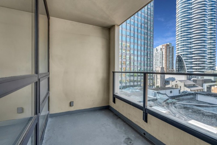 Photo 23 at 1008 - 933 Hornby Street, Downtown VW, Vancouver West