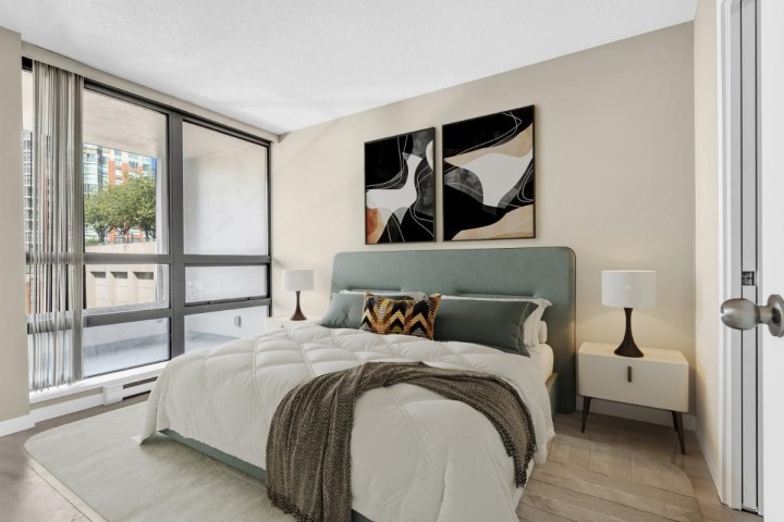 Photo 13 at 1008 - 933 Hornby Street, Downtown VW, Vancouver West