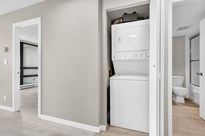 Photo 16 at 1008 - 933 Hornby Street, Downtown VW, Vancouver West