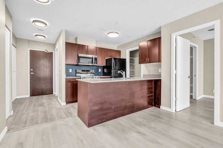 Photo 4 at 1008 - 933 Hornby Street, Downtown VW, Vancouver West