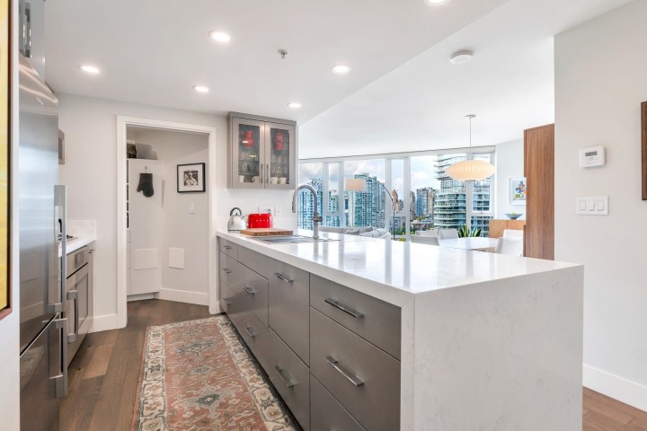 Photo 5 at 2007 - 918 Cooperage Way, Yaletown, Vancouver West