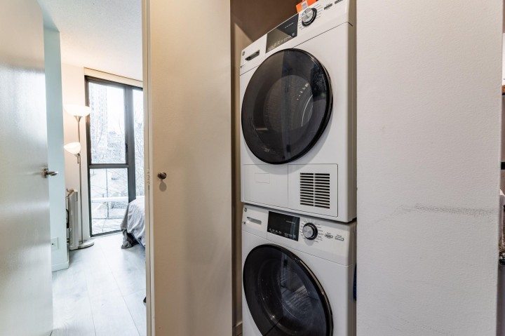 Photo 27 at 509 - 1331 West Georgia Street, Coal Harbour, Vancouver West