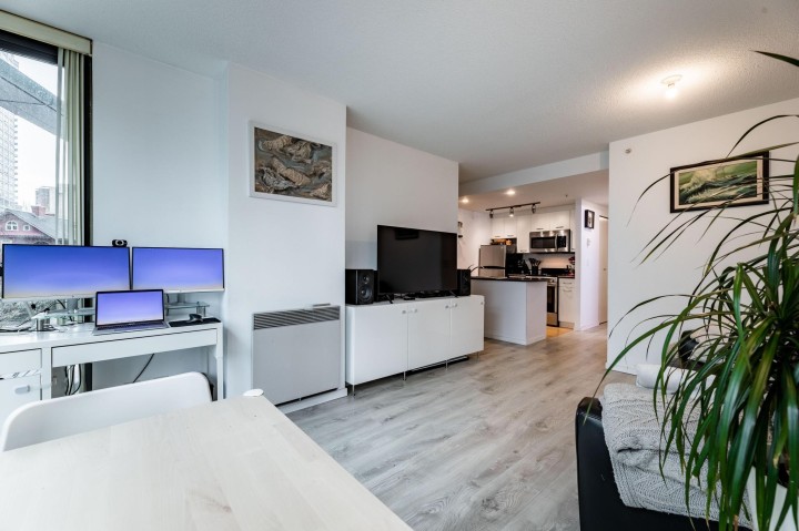 Photo 12 at 509 - 1331 West Georgia Street, Coal Harbour, Vancouver West