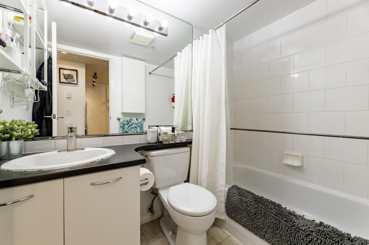 Photo 20 at 509 - 1331 West Georgia Street, Coal Harbour, Vancouver West