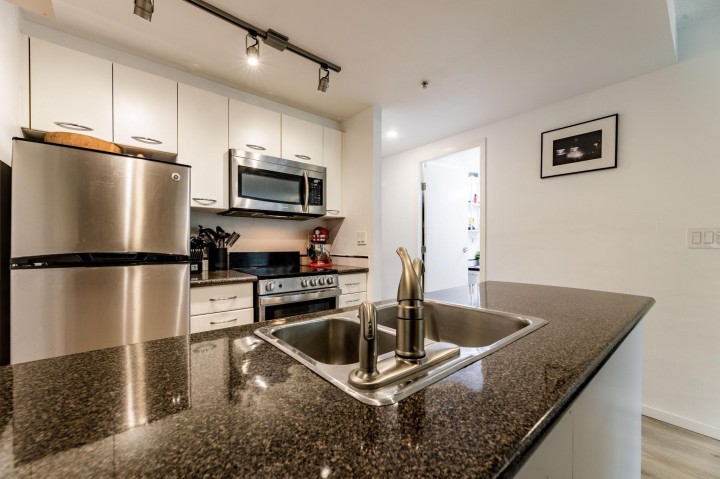 Photo 19 at 509 - 1331 West Georgia Street, Coal Harbour, Vancouver West