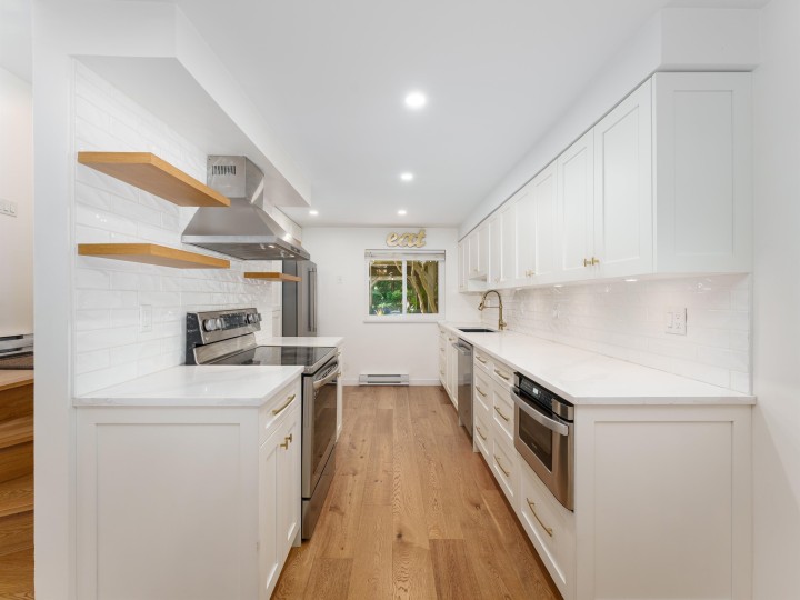 Photo 4 at 8144 Riel Place, Champlain Heights, Vancouver East