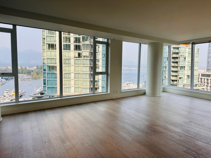 Photo 3 at 1302 - 1499 W Pender Street, Coal Harbour, Vancouver West