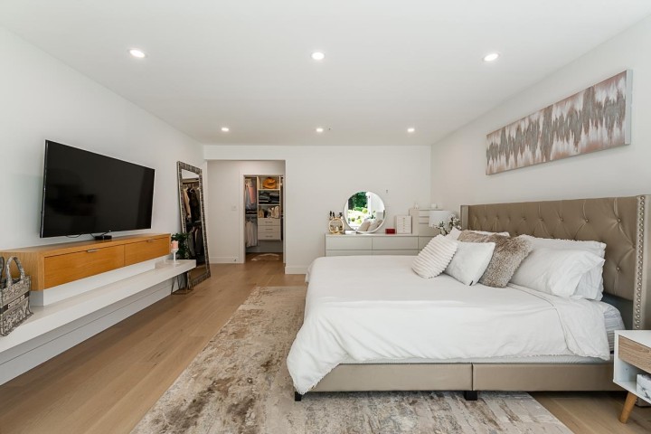 Photo 25 at 11 - 2425 Edgemont Boulevard, Mosquito Creek, North Vancouver