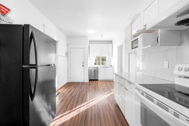 Photo 10 at 1722 E 41st Avenue, Killarney VE, Vancouver East
