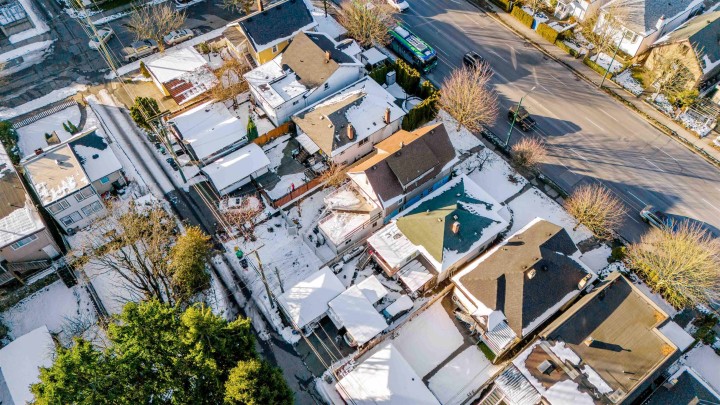 Photo 8 at 1722 E 41st Avenue, Killarney VE, Vancouver East