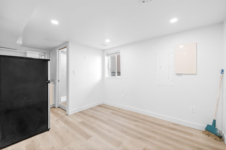 Photo 21 at 1722 E 41st Avenue, Killarney VE, Vancouver East