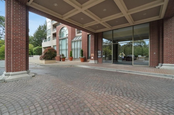 Photo 5 at 205 - 1327 E Keith Road, Lynnmour, North Vancouver