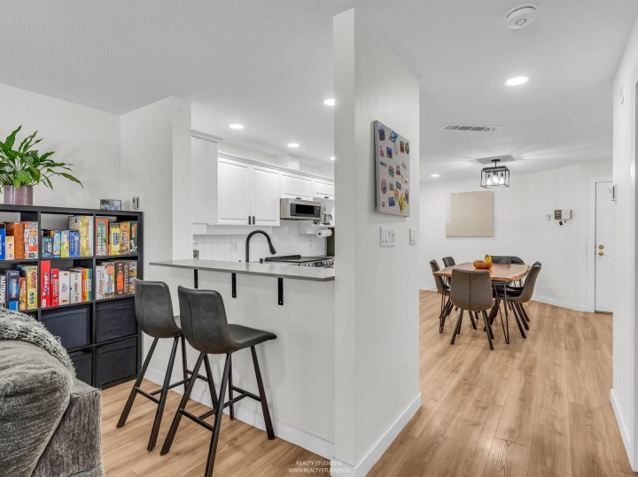 Photo 6 at 305 - 1500 Ostler Court, Indian River, North Vancouver