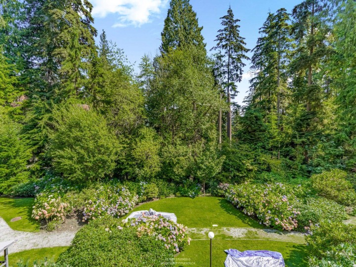 Photo 4 at 305 - 1500 Ostler Court, Indian River, North Vancouver