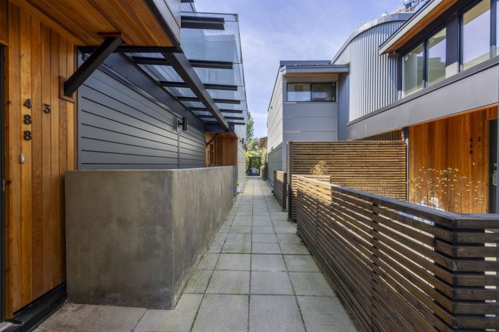 Photo 3 at 3 - 488 Jackson Avenue, Strathcona, Vancouver East