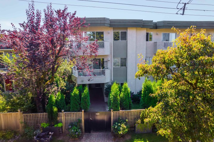 Photo 17 at 301 - 458 E 43rd Avenue, Fraser VE, Vancouver East