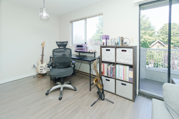 Photo 8 at 301 - 458 E 43rd Avenue, Fraser VE, Vancouver East