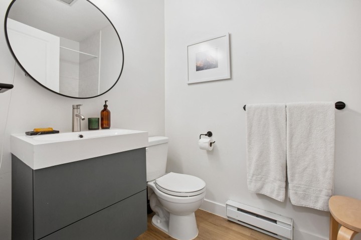 Photo 10 at 308 - 688 E 17th Avenue, Fraser VE, Vancouver East