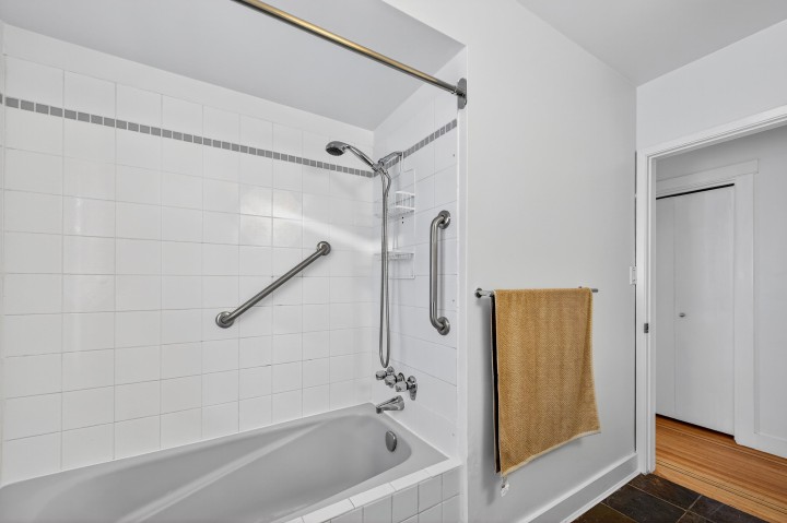 Photo 36 at 4427 W 7th Avenue, Point Grey, Vancouver West