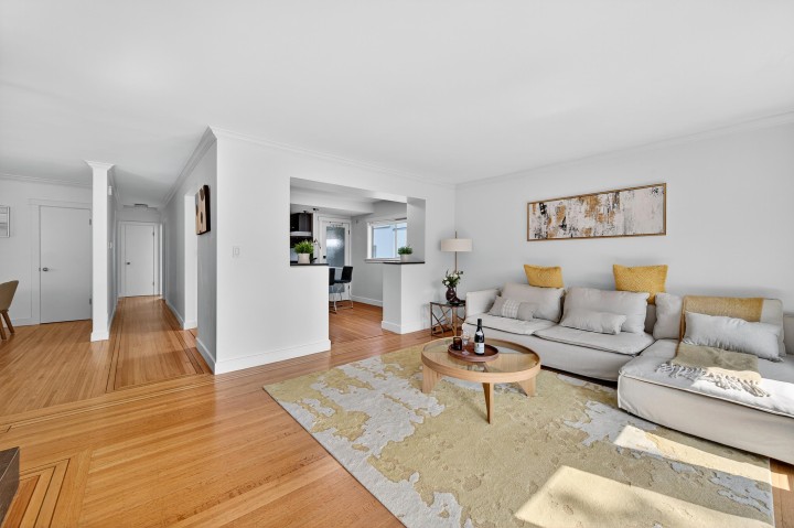 Photo 10 at 4427 W 7th Avenue, Point Grey, Vancouver West