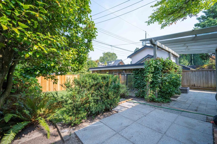 Photo 37 at 4427 W 7th Avenue, Point Grey, Vancouver West