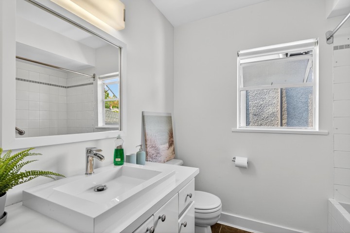 Photo 35 at 4427 W 7th Avenue, Point Grey, Vancouver West