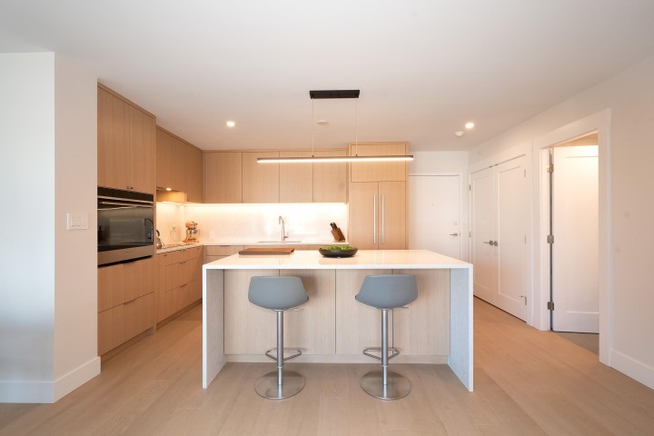 Photo 4 at 902 - 1860 Robson Street, West End VW, Vancouver West