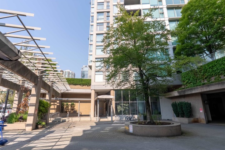 Photo 9 at 1203 - 1008 Cambie Street, Yaletown, Vancouver West