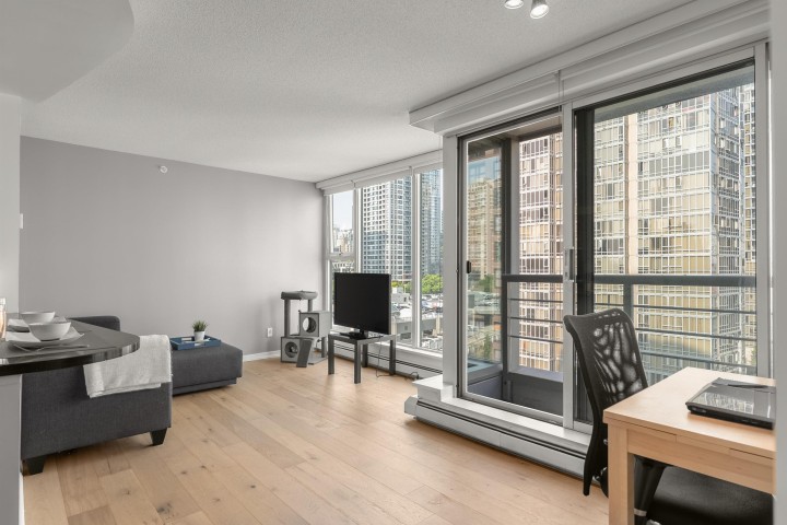 Photo 10 at 1203 - 1008 Cambie Street, Yaletown, Vancouver West