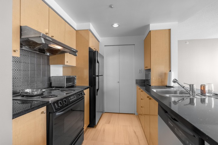 Photo 15 at 1203 - 1008 Cambie Street, Yaletown, Vancouver West