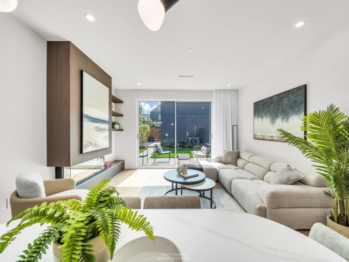 Photo 15 at 1 - 1120 E 23rd Avenue, Knight, Vancouver East