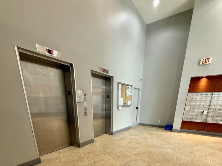 Photo 4 at 302 - 4028 Knight Street, Knight, Vancouver East